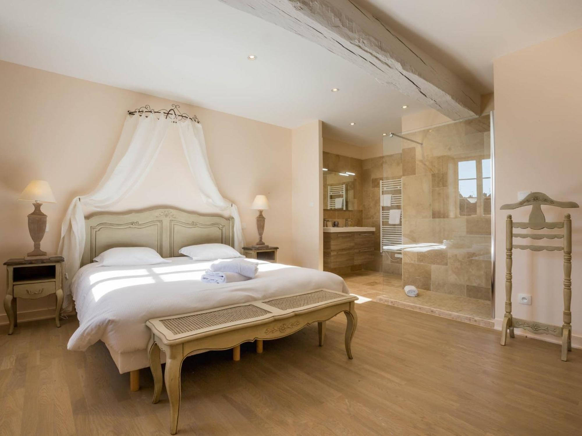 Le Cara - 4 Appartements Calmes Et Chics Au Coeur De Beaune Beaune  Room photo