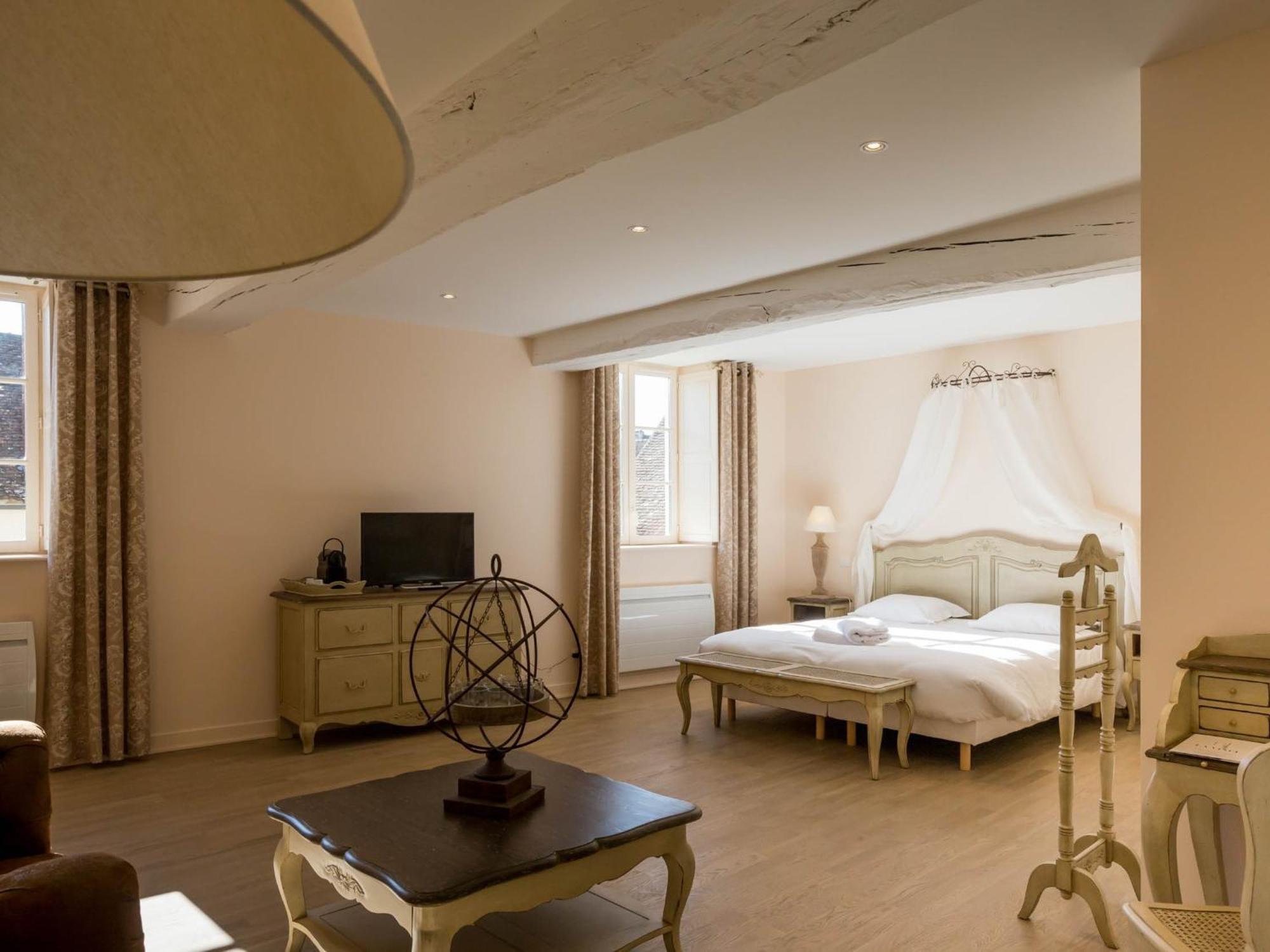 Le Cara - 4 Appartements Calmes Et Chics Au Coeur De Beaune Beaune  Room photo