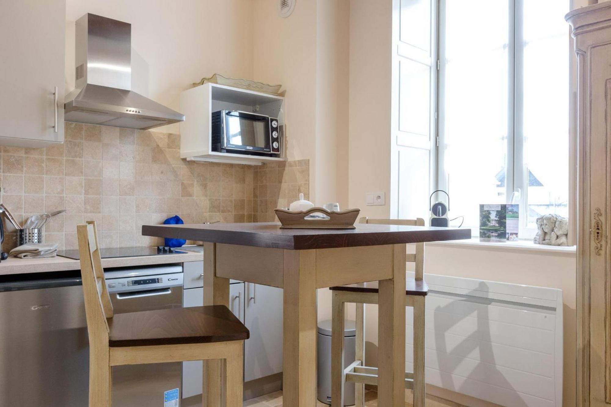 Le Cara - 4 Appartements Calmes Et Chics Au Coeur De Beaune Beaune  Room photo